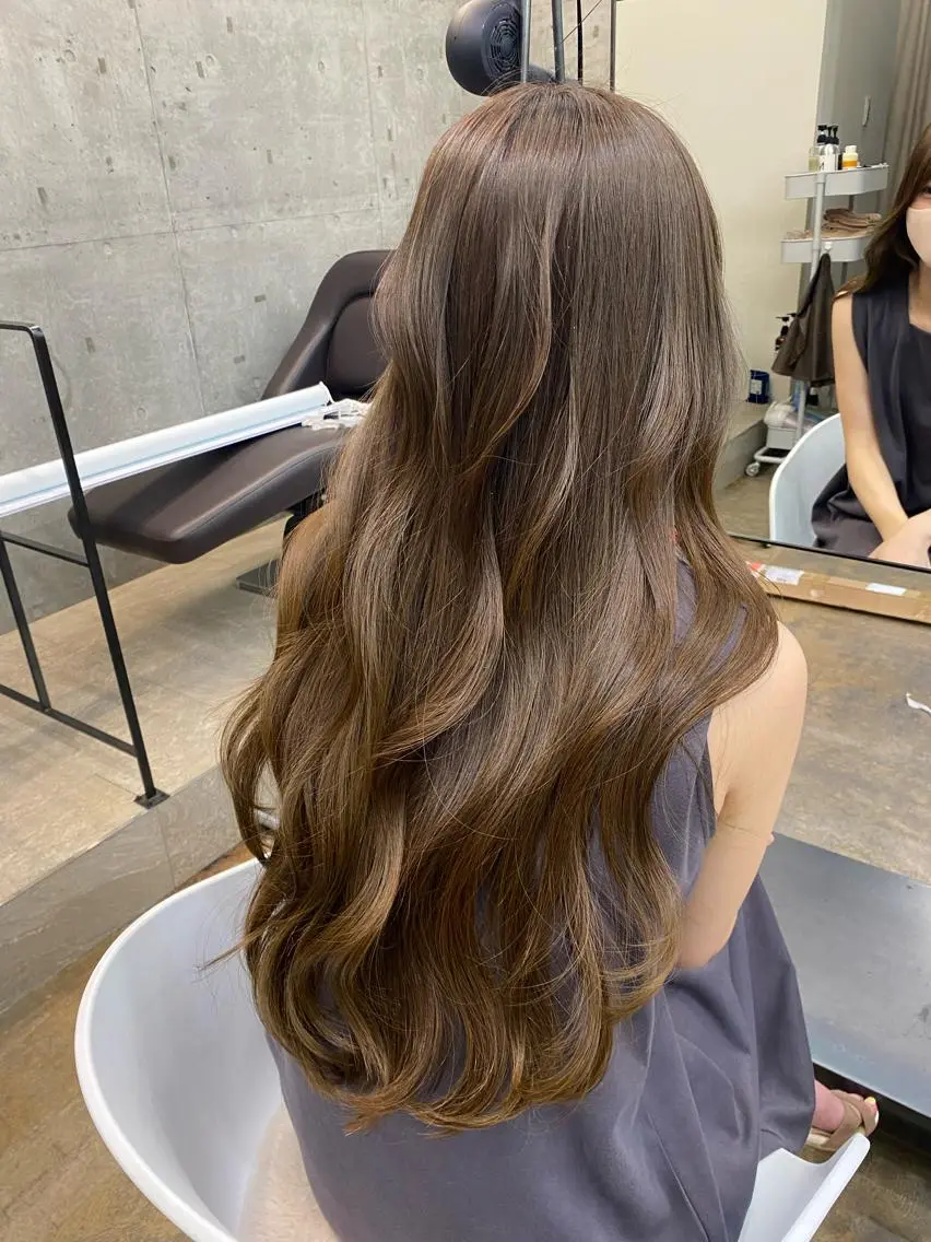 ロング 飯田 みづきのヘアスタイル