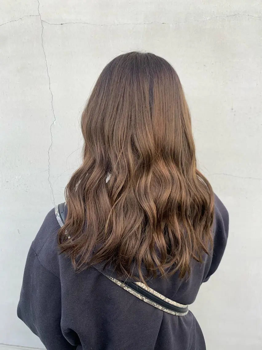 ミディアム カラー 山本  弦生のヘアスタイル
