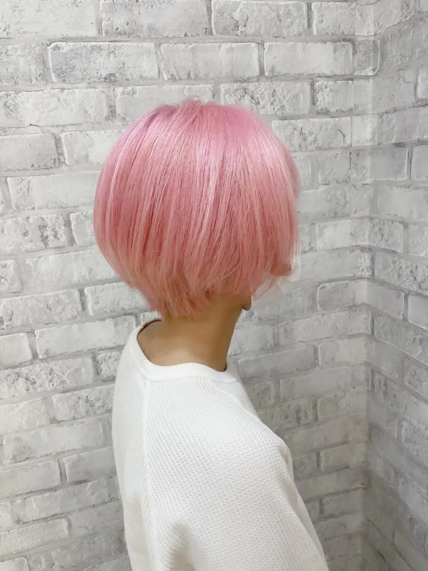 ショート カラー ショートボブ ブリーチ ピンクカラー ボブ ショートヘア カット ヘアカラー トリートメント 秋山 幸太のヘアスタイル