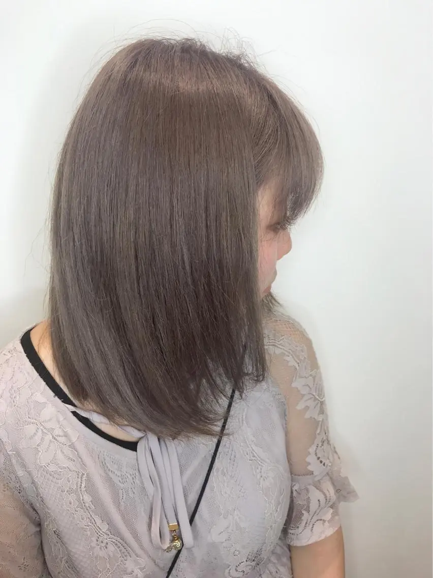 セミロング カラー アッシュ アッシュグレー アッシュグレージュ 透明感カラー グレージュ インナーエクステ渋谷 🦋KAJIのヘアスタイル