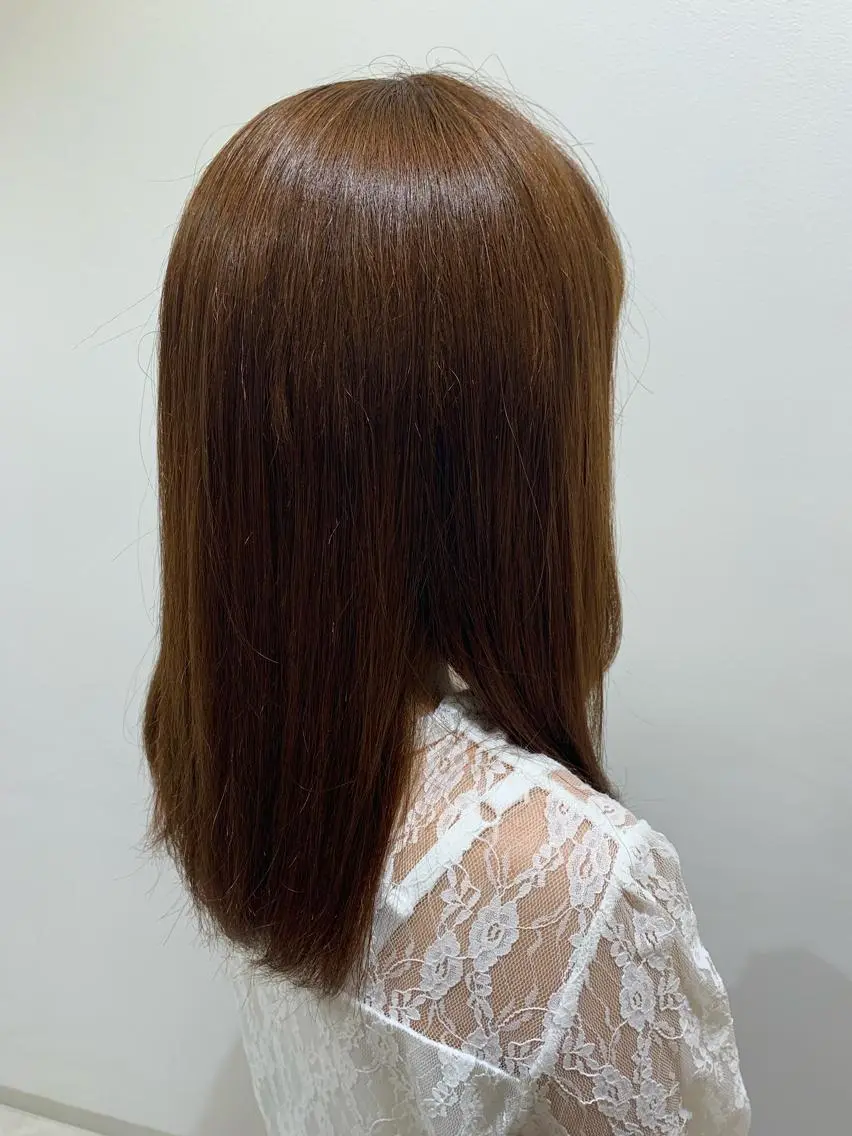 ミディアム レイヤーカット cher. 新井瑞希のヘアスタイル