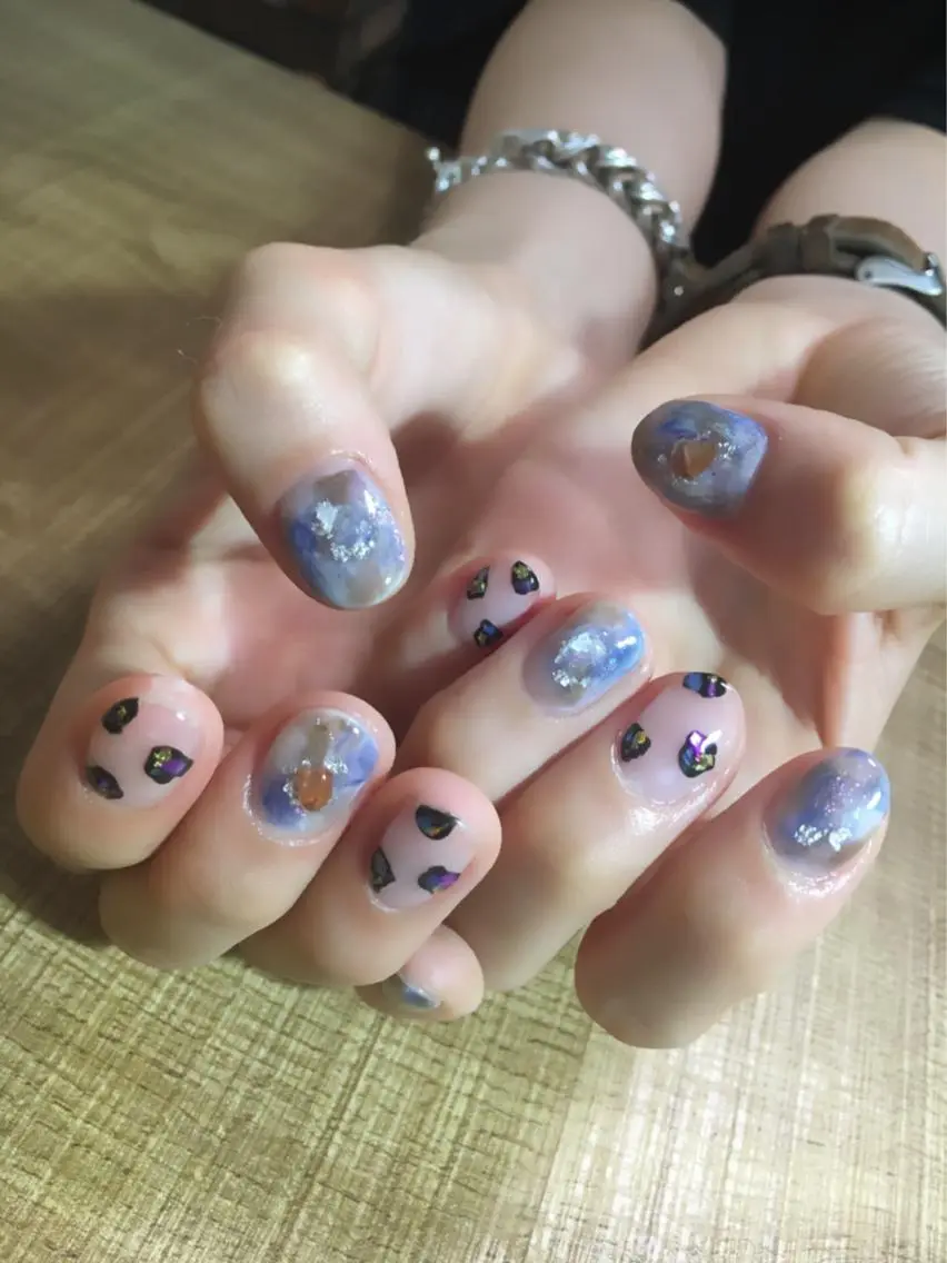 ショート ネイル ツメトマツゲ .のネイルデザイン