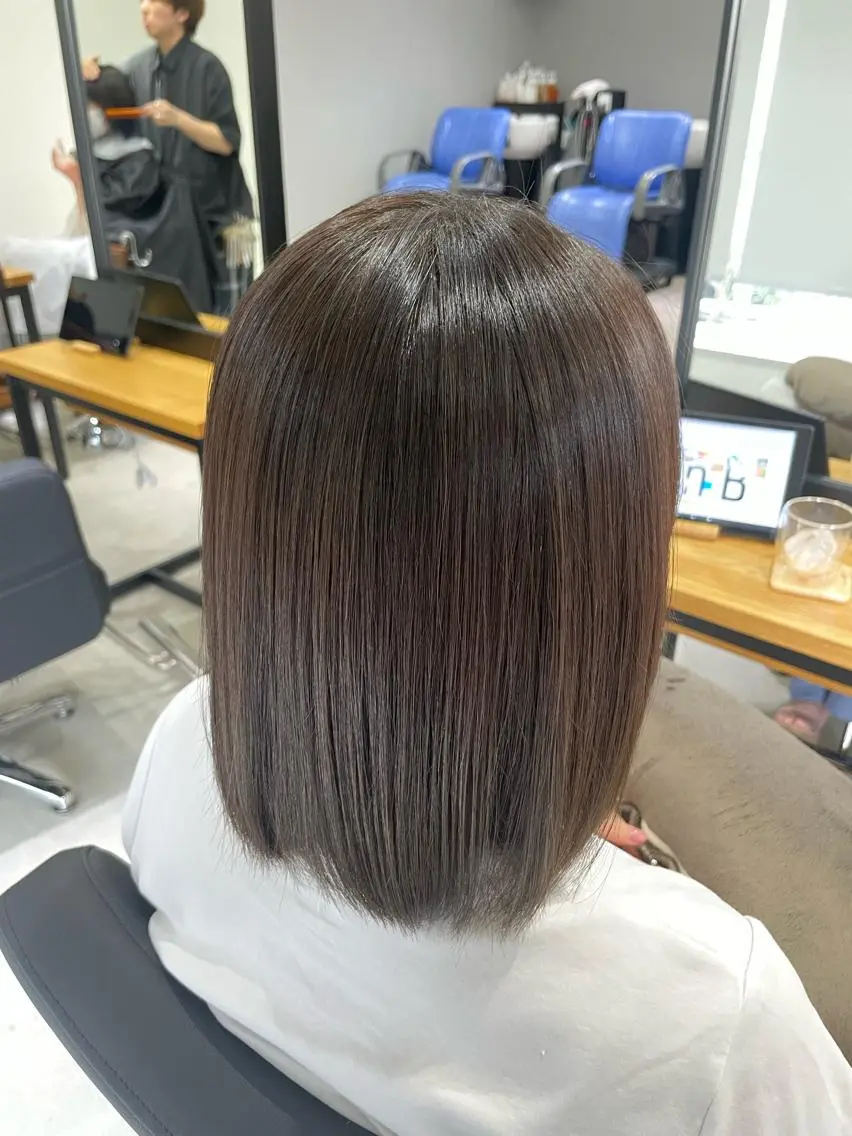 ミディアム アッシュ アッシュブラウン anB Bのヘアスタイル