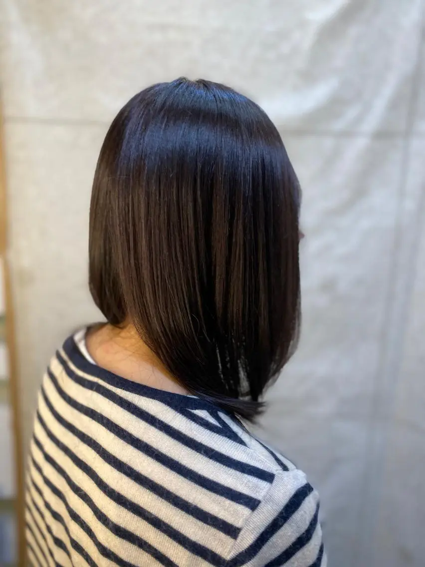 セミロング カット ヘアカラー 長濱 俊のヘアスタイル