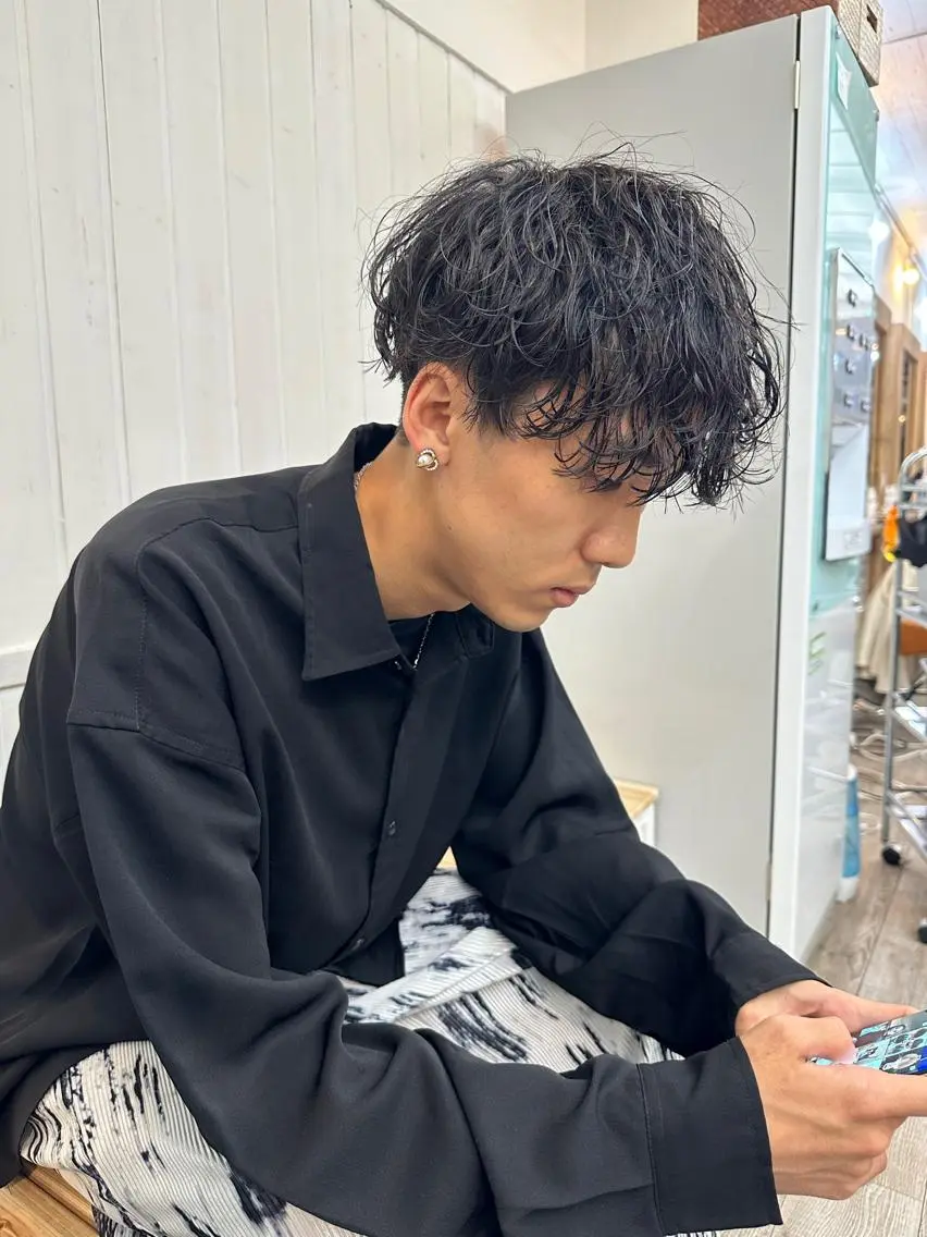 ショート パーマ メンズ KEIGO/ ベージュカラーのヘアスタイル