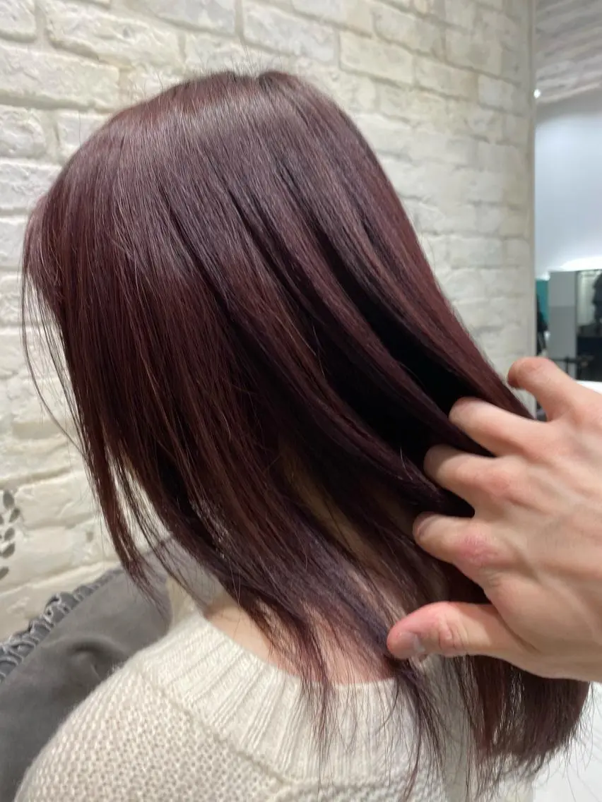 セミロング カラー レッドカラー Kobayashi ハイライト/ショートのヘアスタイル