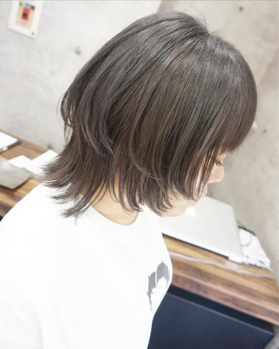 ミディアム ウルフカット カット ヘアカラー トリートメント hair teria ryu 大塚のヘアスタイル