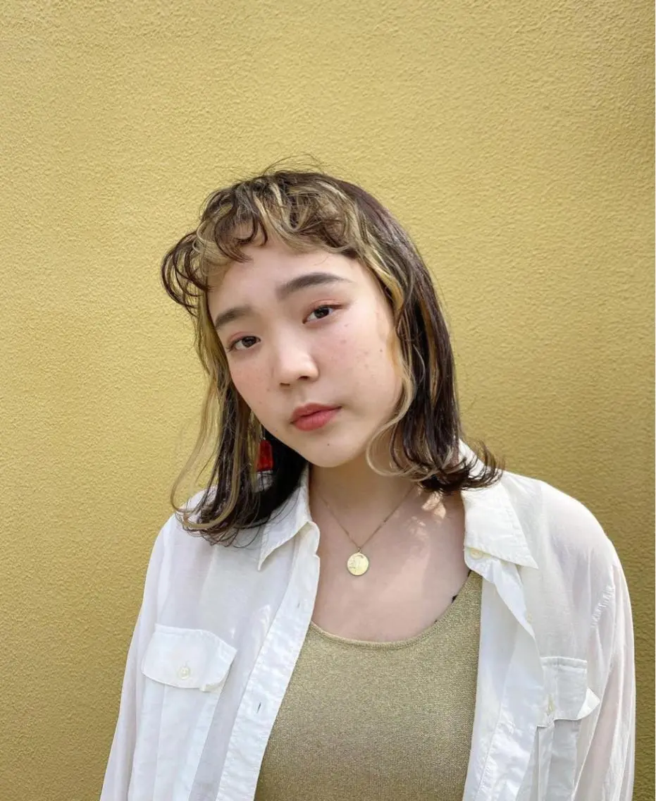カラー インナーカラー 樽川 紗月のヘアスタイル