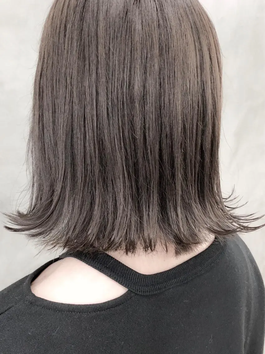 カラー グレージュ ショート・ボブ 徳竹淳一のヘアスタイル