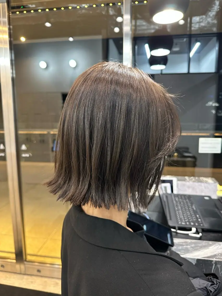 ミディアム カラー 韓国レイヤー✨ yasuko銀座のヘアスタイル