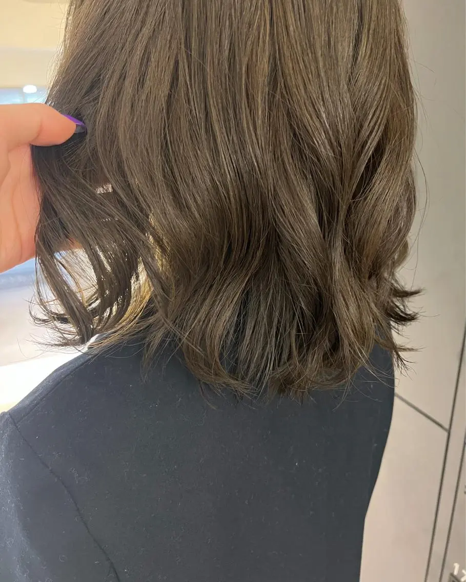 ミディアム ボブ 暗髪カラー🫐パーマ おくだりんかのヘアスタイル