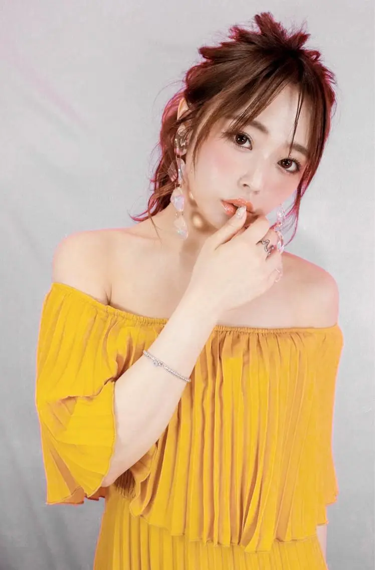 セミロング カラー ヘアアレンジ Luxbe hakataのヘアスタイル