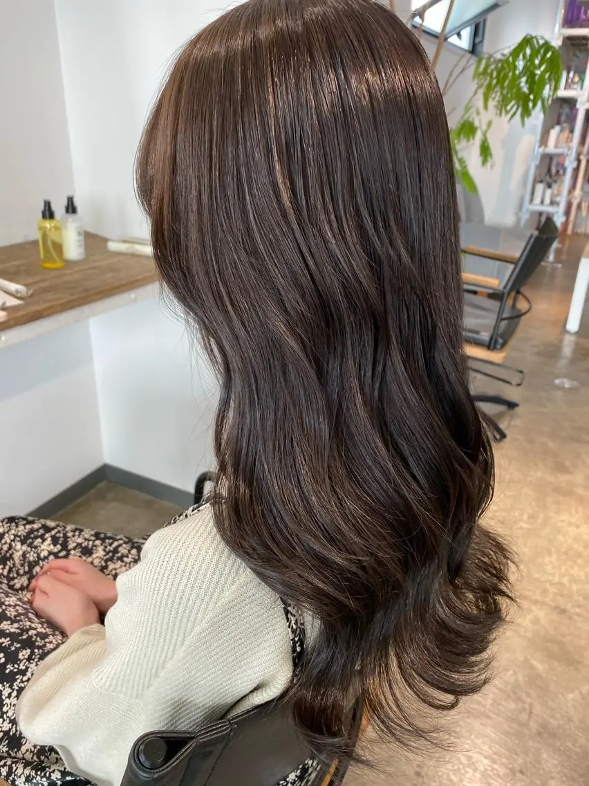 ロング カラー ベージュカラー ヘアカラー トリートメント 🌼透明感艶カラー オリーブ🌼河村咲のヘアスタイル