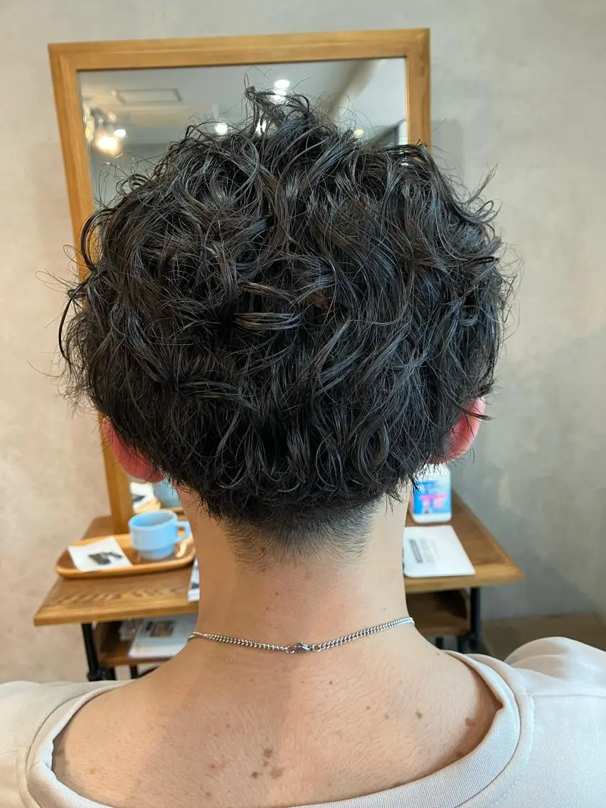 パーマ メンズ メンズパーマ 波巻きパーマ スパイラルパーマ Hair&Make Nahoのマツエク・マツパデザイン