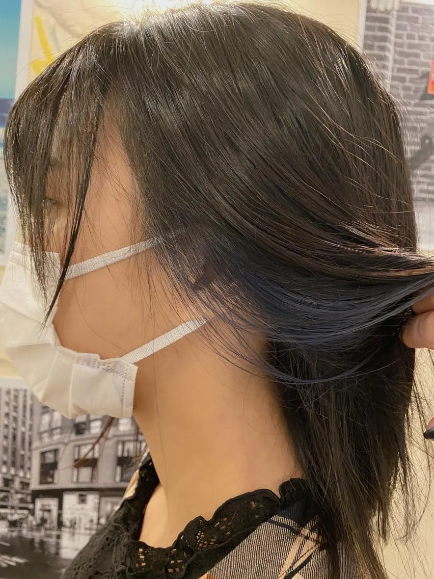 セミロング カラー オオネザワ ユカのヘアスタイル