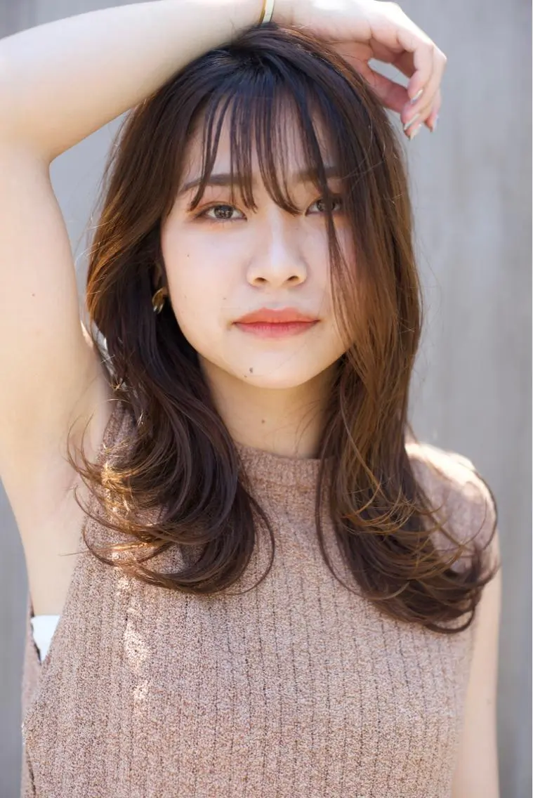 セミロング アッシュ 外国人風カラー ハイライト 髪質改善 韓国風ヘア カット ヘアカラー トリートメント Lino by hoNuaのヘアスタイル