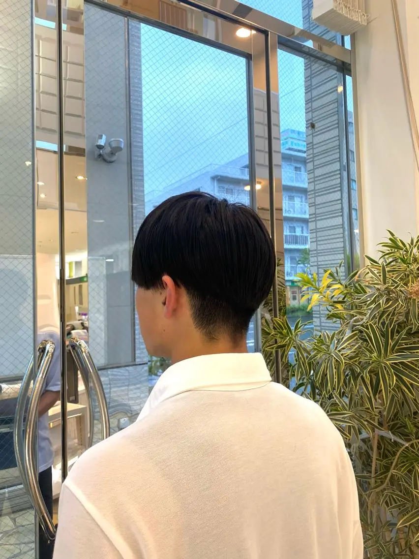 ショート メンズ サントス 芳美のヘアスタイル