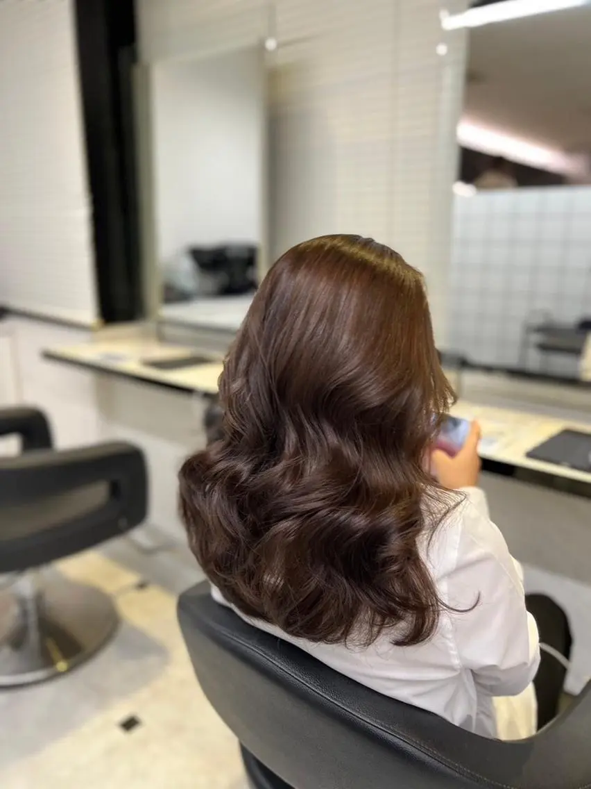 カラー 盛れる上質ワンホン ヘア🤍YUME🤍のヘアスタイル