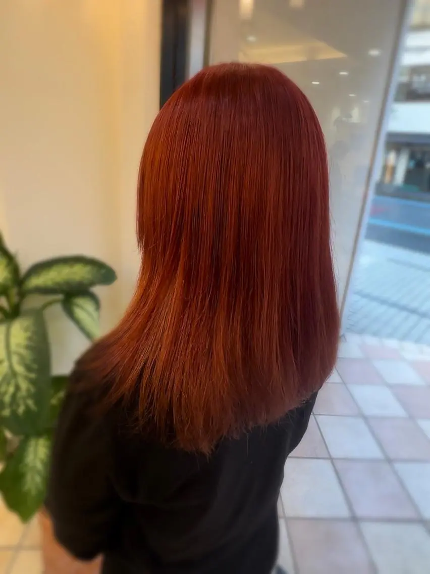 セミロング カラー ブリーチ オレンジ 小顔レイヤー💗 木村実樹のヘアスタイル