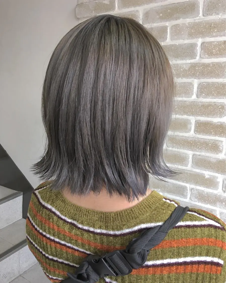 ショート カラー ヘアアレンジ アッシュ アッシュグレー アッシュグレージュ グレージュ エグチ アキラのヘアスタイル
