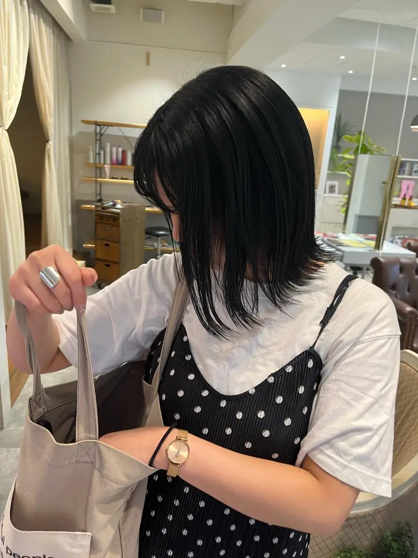 ミディアム カラー SIKI yuuna レイヤーカット🪽のヘアスタイル