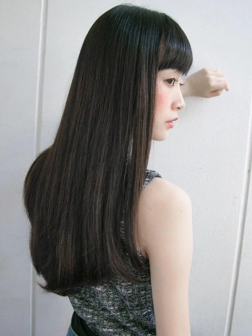 ロング 縮毛矯正 郡司 奈南子の眉毛・アイブロウイメージ