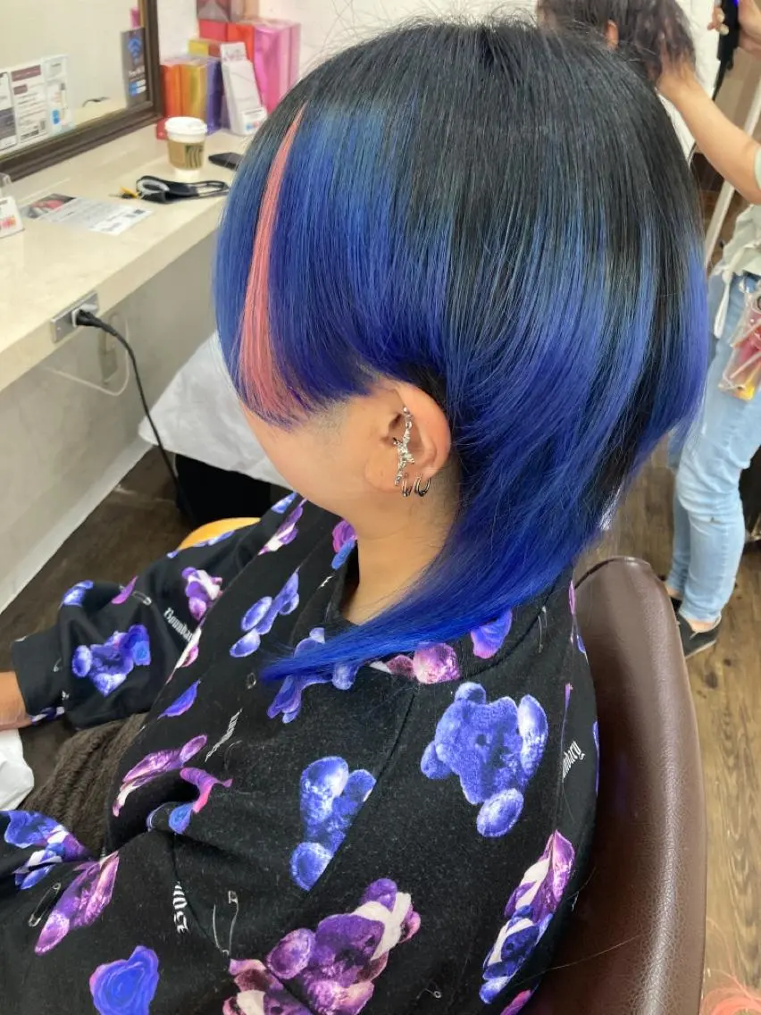 ミディアム カラー ブルーカラー グラデーションカラー ピンクカラー エクステ カット ヘアカラー ✨U-topia渡邉 大樹【公認資格有】✨のヘアスタイル