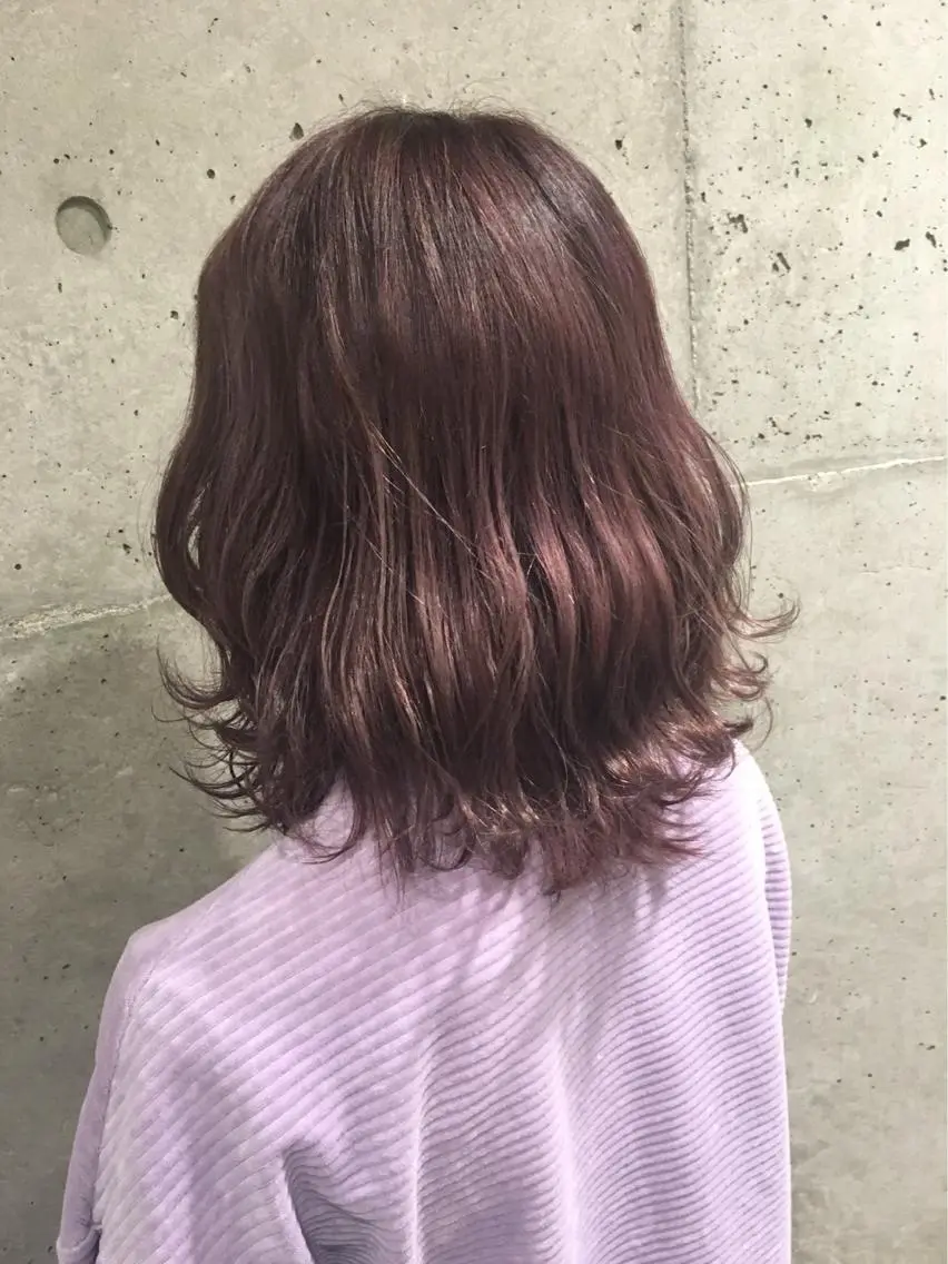 ミディアム 中村 彩音のヘアスタイル