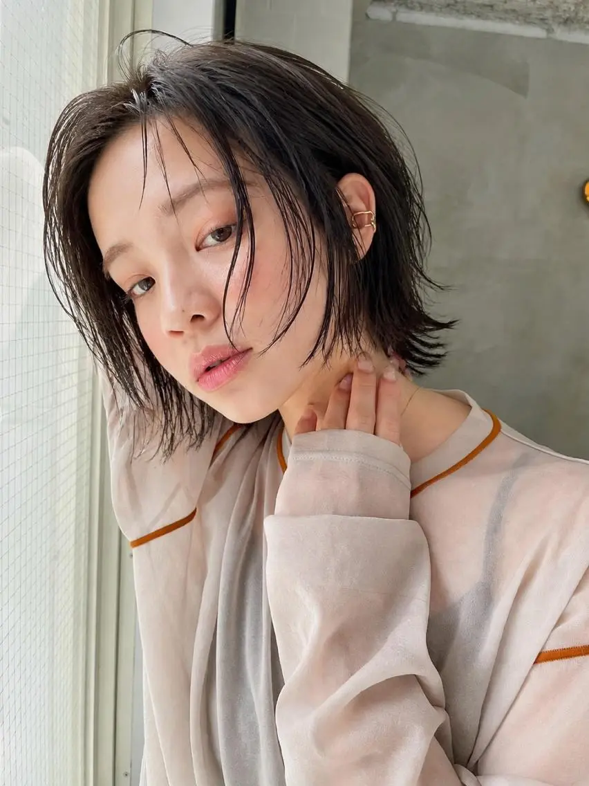 カラー 黒髪 カット ヘアカラー LoRE hairのヘアスタイル