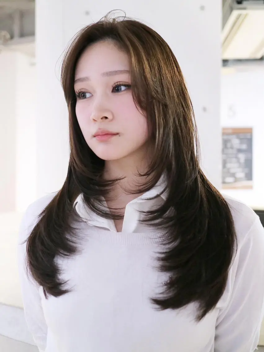 カラー セミロング くびれヘア 顔まわりレイヤー 顔周りカット レイヤーカット ウルフカット カット ヘアカラー トリートメント ITbyALBUM 中野店のヘアスタイル