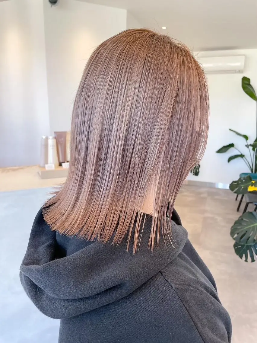 ミディアム カラー うる艶/ハイトーン 🎀hina🎀のヘアスタイル