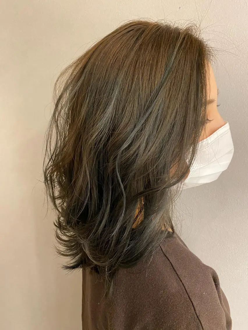 ミディアム unopulir 景山　凌のヘアスタイル