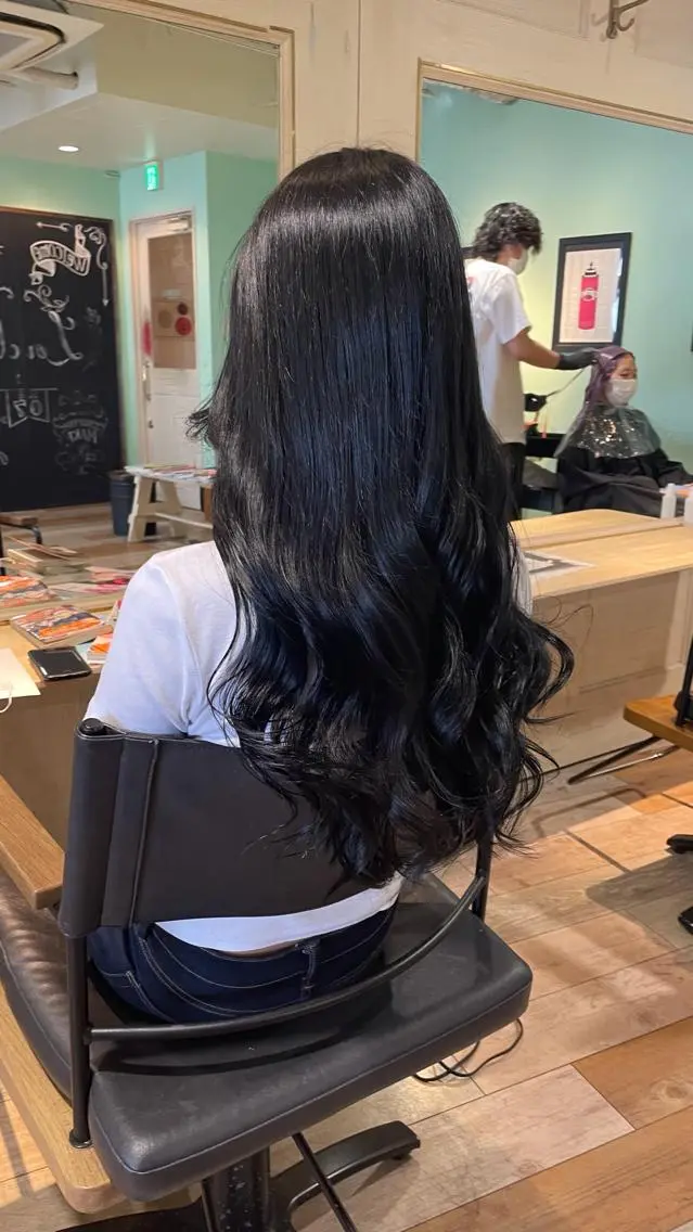 ロング カラー パーマ ヘアアレンジ メンズ キッズ ネイル マツエク・マツパ アイブロウ メンズブリーチ メンズインナーカラー ベージュカラー 黒髪 ブリーチ 🌿丁寧なカウンセリ ング/Naoki🌿のヘアスタイル