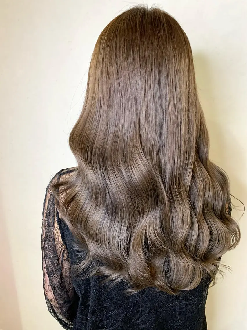 ロング カラー ベージュカラー 黒髪 ブリーチ ブルーカラー ブルーブラック オリーブカラー 特化 kaiのヘアスタイル