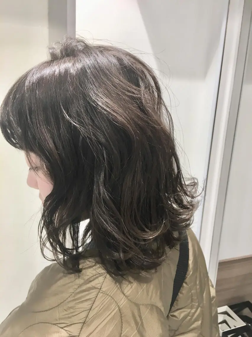ミディアム カラー 店長 小池アキトのヘアスタイル