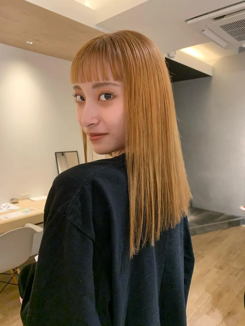ミディアム カラー ブラウンカラー オレンジ オレンジブラウン 美髪・シールエクステ ホソタニリョウコのヘアスタイル