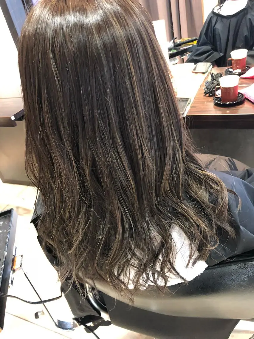 ミディアム カラー ハイライトカラー ハイライト 手塚 亮汰のヘアスタイル