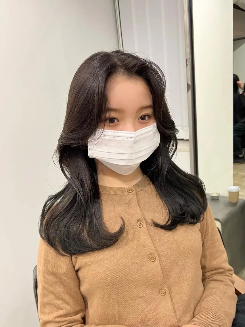 セミロング カラー くびれヘア カット ヘアカラー トリートメント 【韓国風くびれヘア】 joule小木曽輝のヘアスタイル