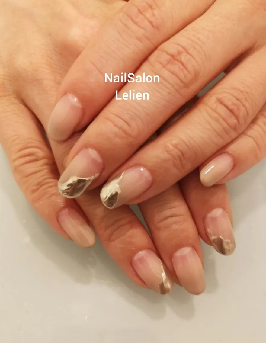 ネイル ミラーネイル ネイルサロン Lelienルリエのネイルデザイン