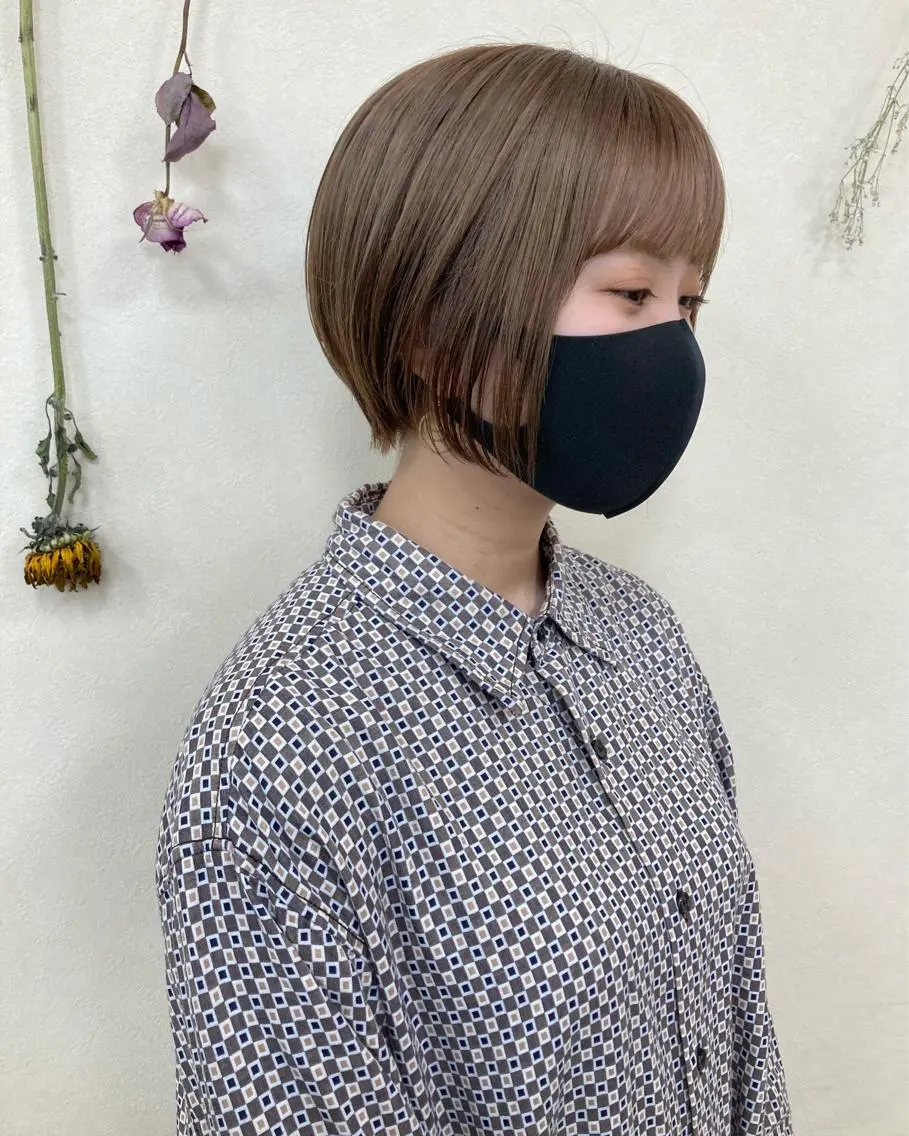 ショート カラー 切りっぱなしボブ ショートボブ ハンサムショート ベージュカラー ボブ カット ヘアカラー トリートメント 初めてのショート お任せください✂️のヘアスタイル