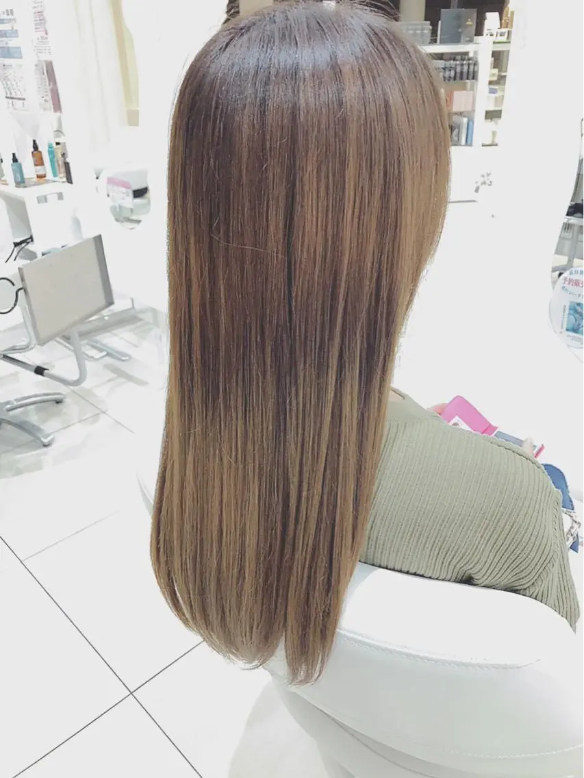 ロング カット ヘアカラー トリートメント 上田 篤史のヘアスタイル