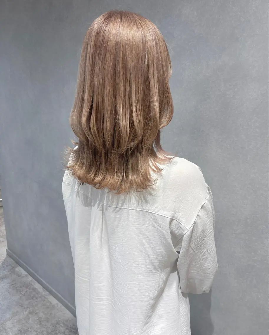 ミディアム カラー ブリーチ ヘアカラー 唐澤 千尋のヘアスタイル