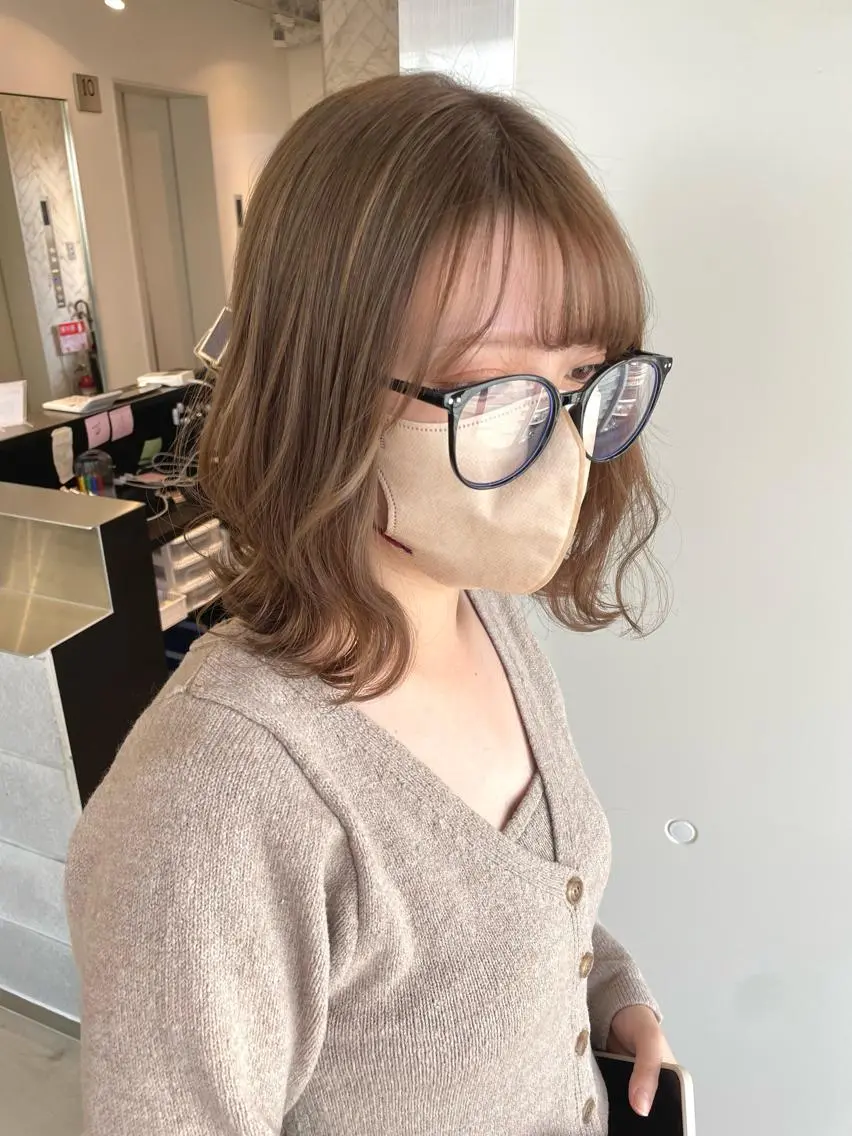 ショート カラー ヘアアレンジ ベージュカラー ヘアカラー トリートメント 🎗秋山勇/ GEAR.代表のヘアスタイル