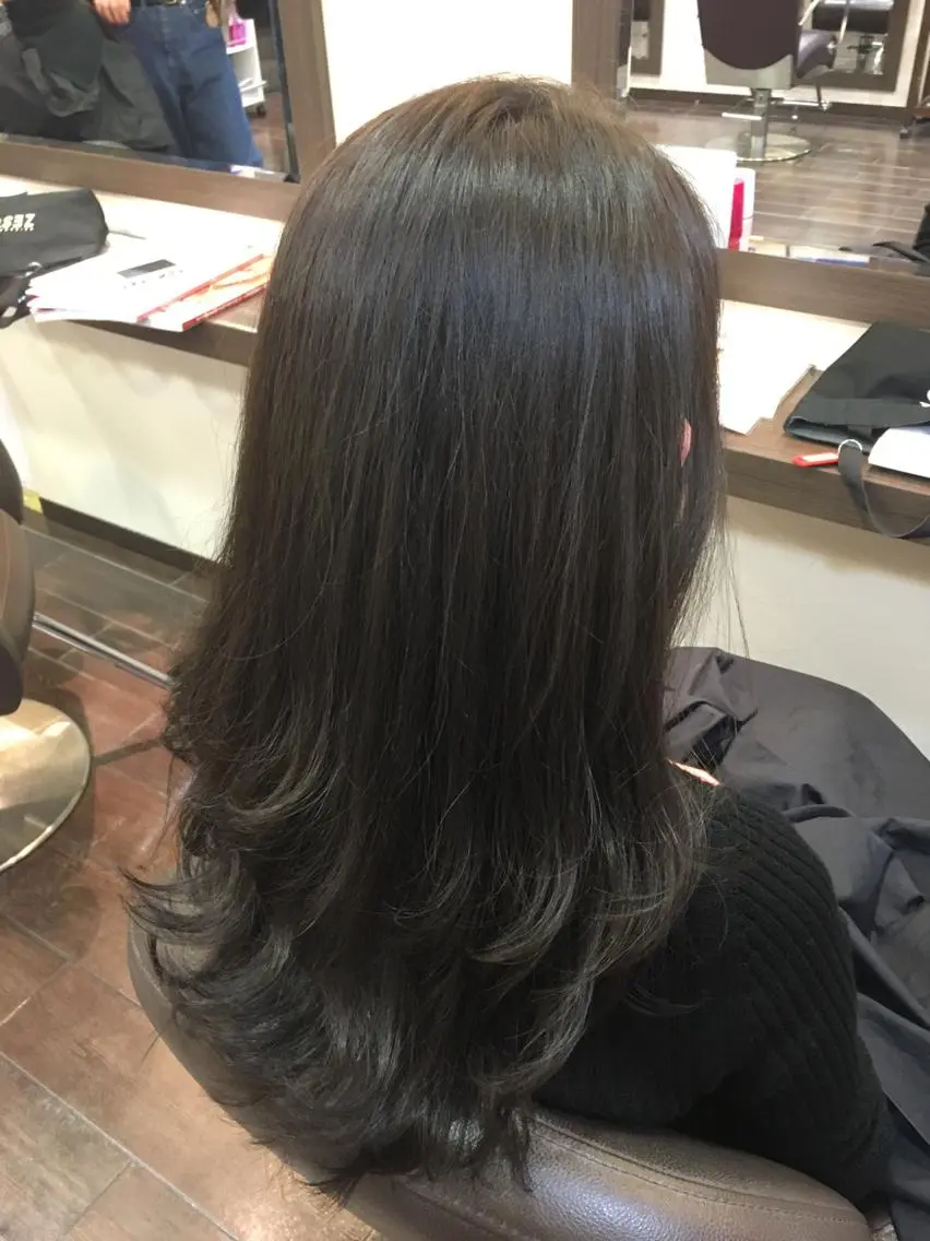 カラー ブルーカラー ネイビーカラー yaya✂︎ 美髪/艶カラーのヘアスタイル