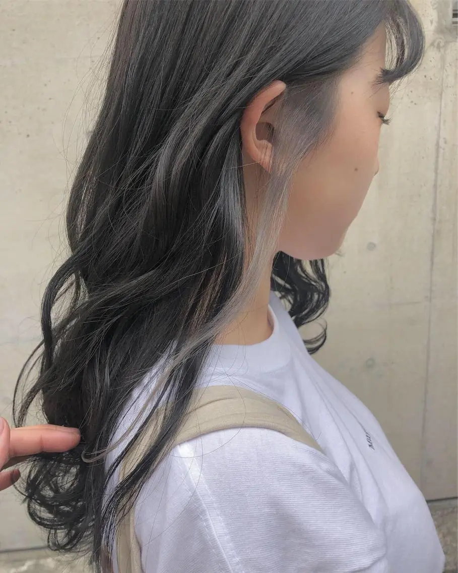 ロング カラー イヤリングカラー 🌸透明感艶 カラー🌸Yuukiのヘアスタイル