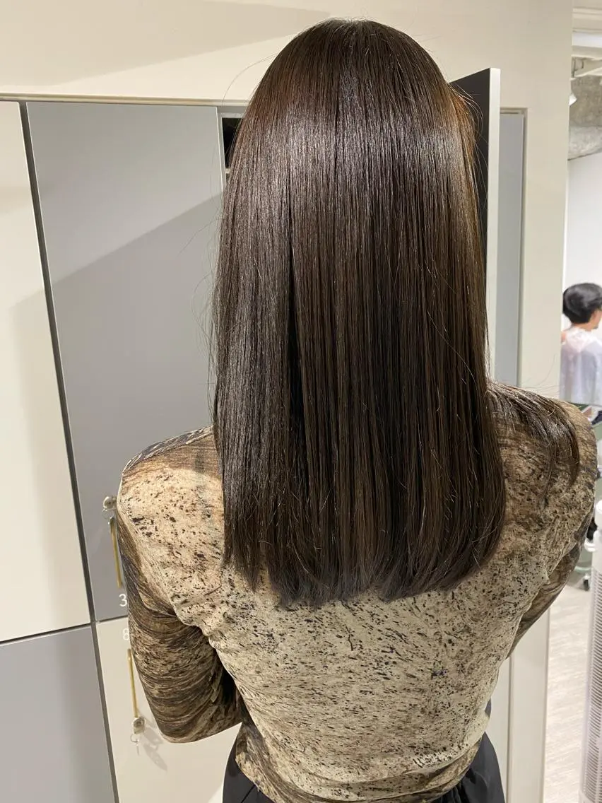 ミディアム カラー グレージュ 髪質改善 LOVESTOIKE 堂本のヘアスタイル