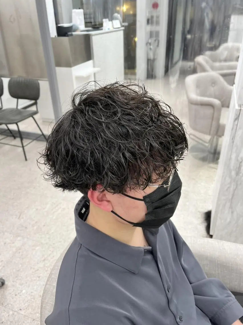 ショート 京都河原町 メンズパーマ助川龍哉のヘアスタイル