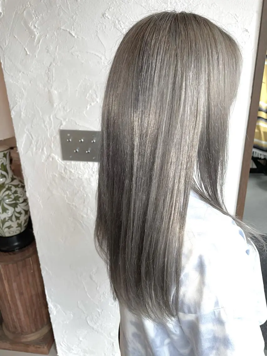 ロング 清水 美雪のヘアスタイル
