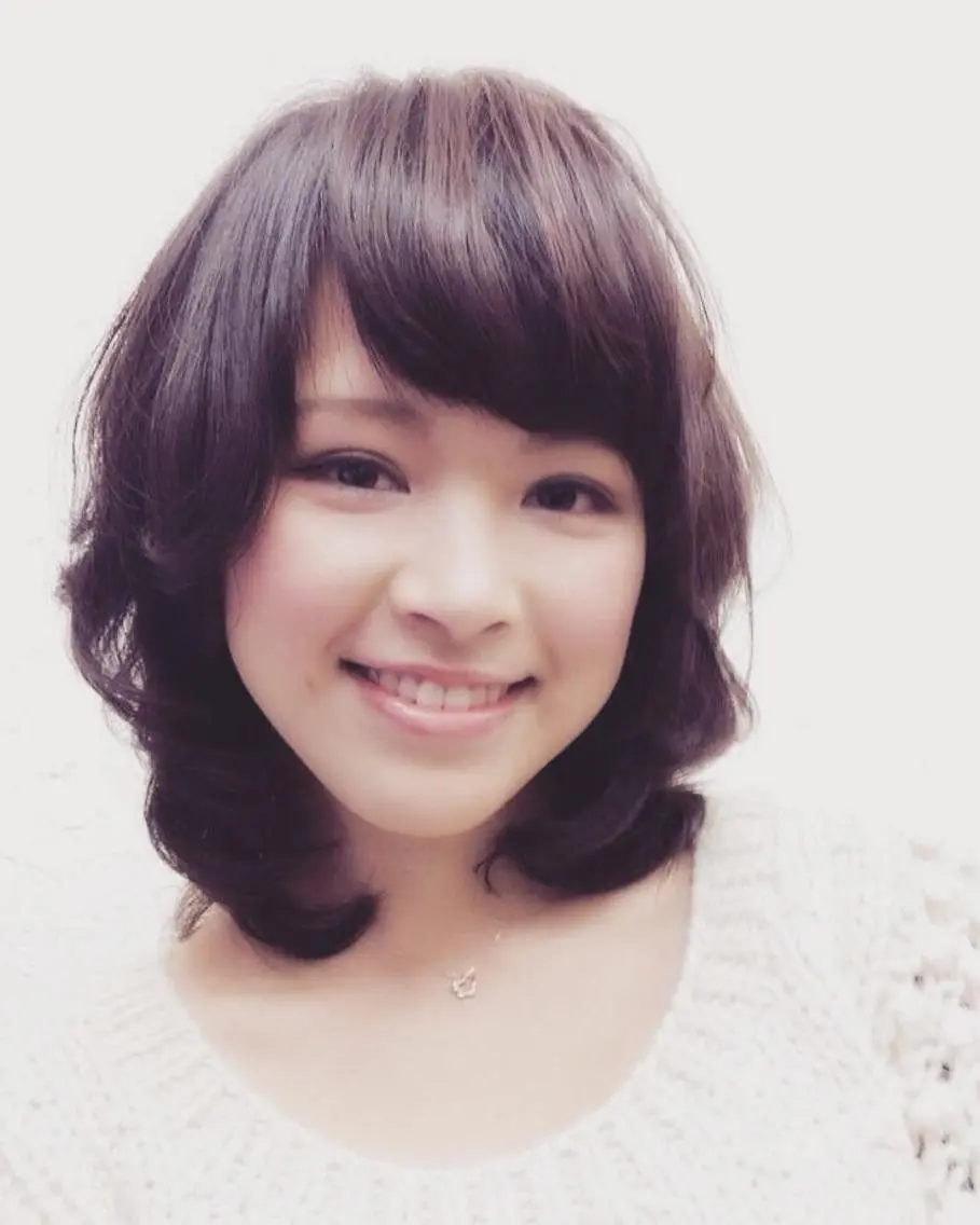 ミディアム カット ヘアカラー トリートメント mmagicca. 【 まじか. 】のネイルデザイン