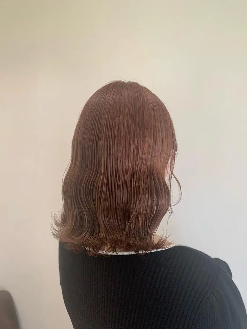 ミディアム カラー ヘアカラー トリートメント ヘアセット ハイトーン/レイヤー 💜Akaneのヘアスタイル